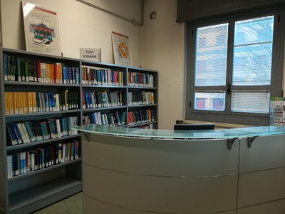 Front office biblioteca di Fisica